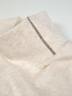 PESERICO(ペセリコ) |ハイネックボールチェーン飾りコットンリブカットソー