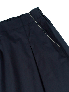 PESERICO(ペセリコ) |ポケットラインボールチェーン飾り１タックフレアスカート