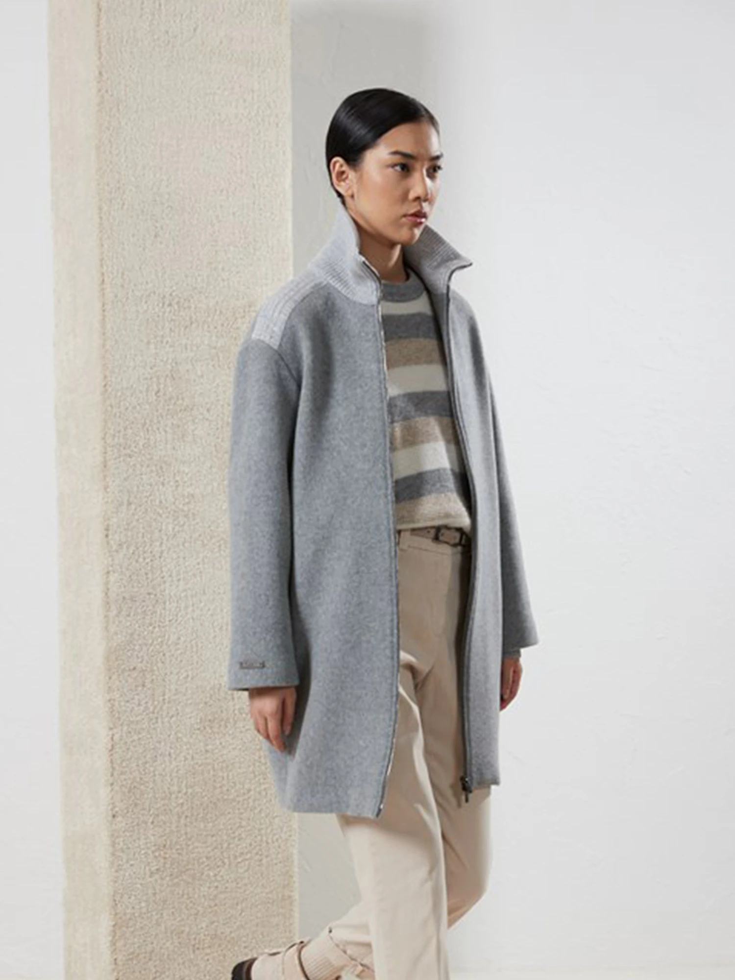 極美品★ツイード*ヘリンボーン生地★バージンウールロングコート★PESERICO 極美品☆ツイード*ヘリンボーン生地☆バージンウールロングコート