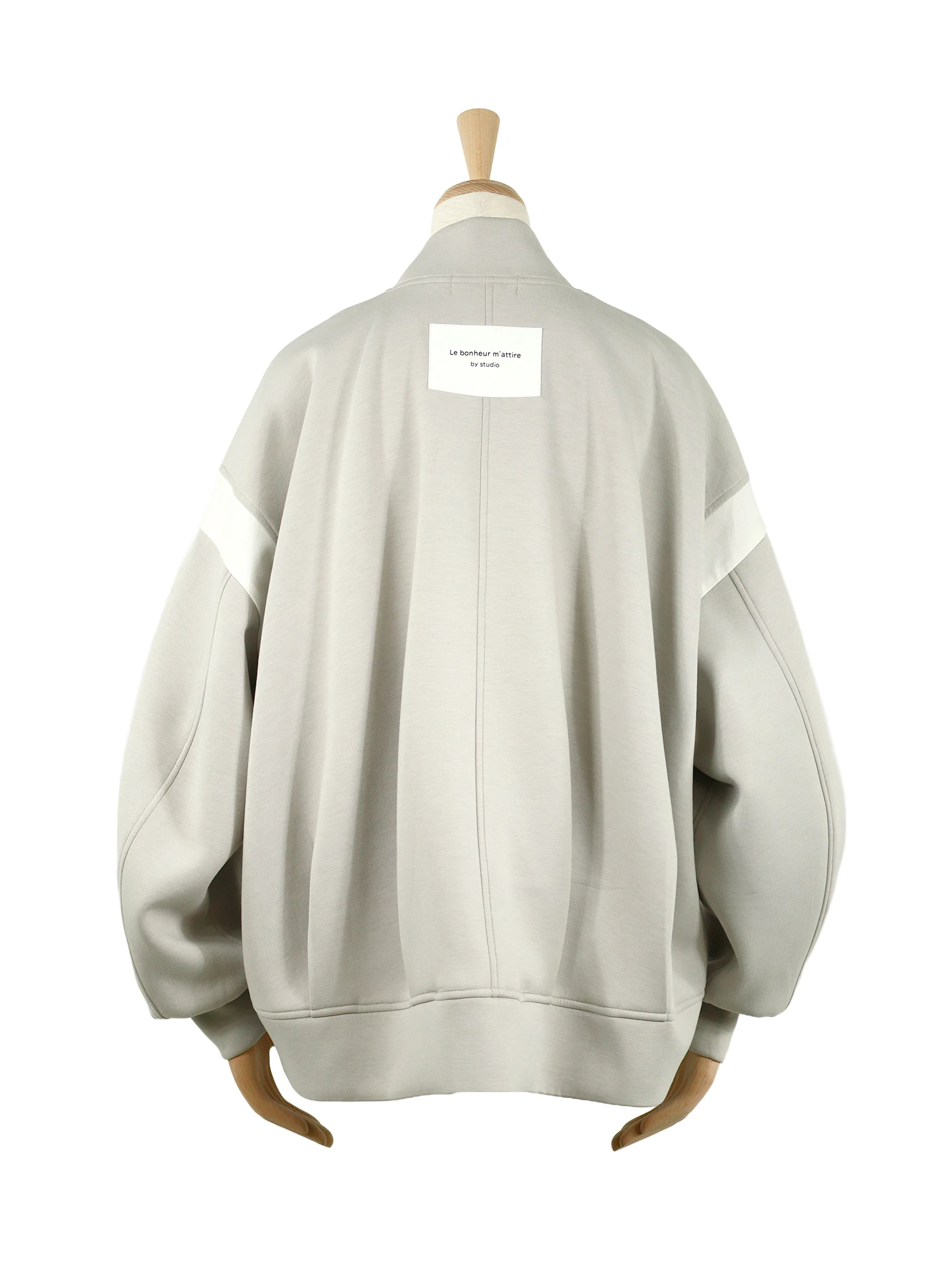 2025AW】エンボススタジャン / blancvert（ブランベール）｜woollen