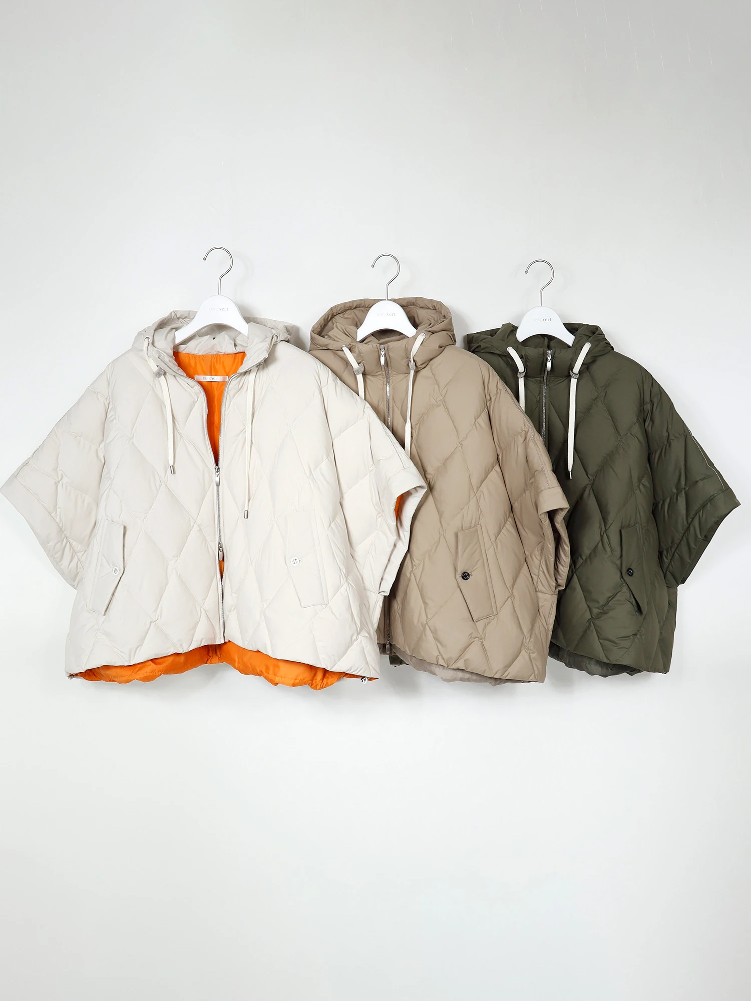 売り切り価格！　ブランベール　blancvert ベスト　ダウンベスト 2025AW 新作】ポンチョダウンベスト / blancvert（ブランベール