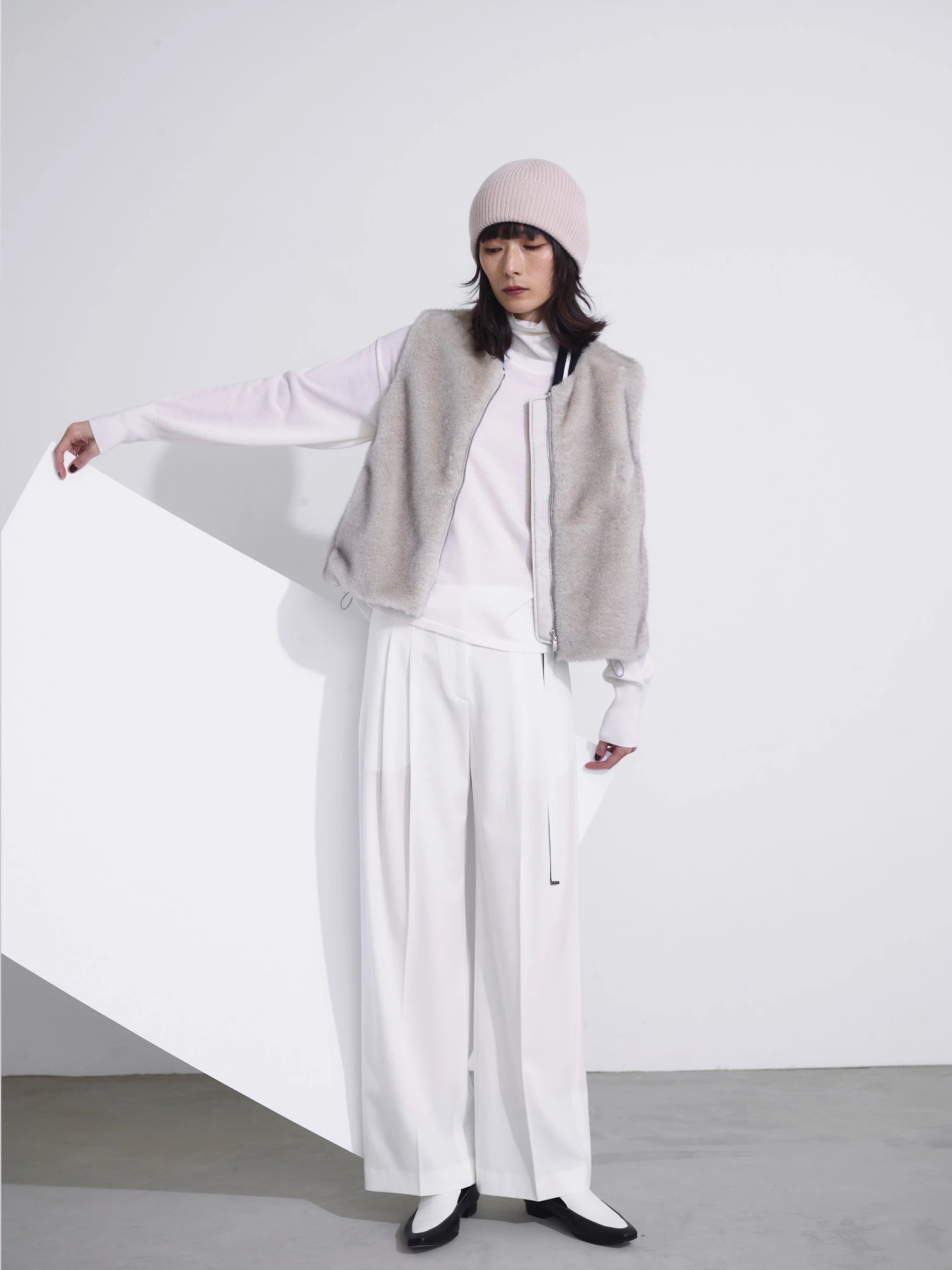 2025AW 新作】フェイクミンクジップベスト / blancvert（ブランベール