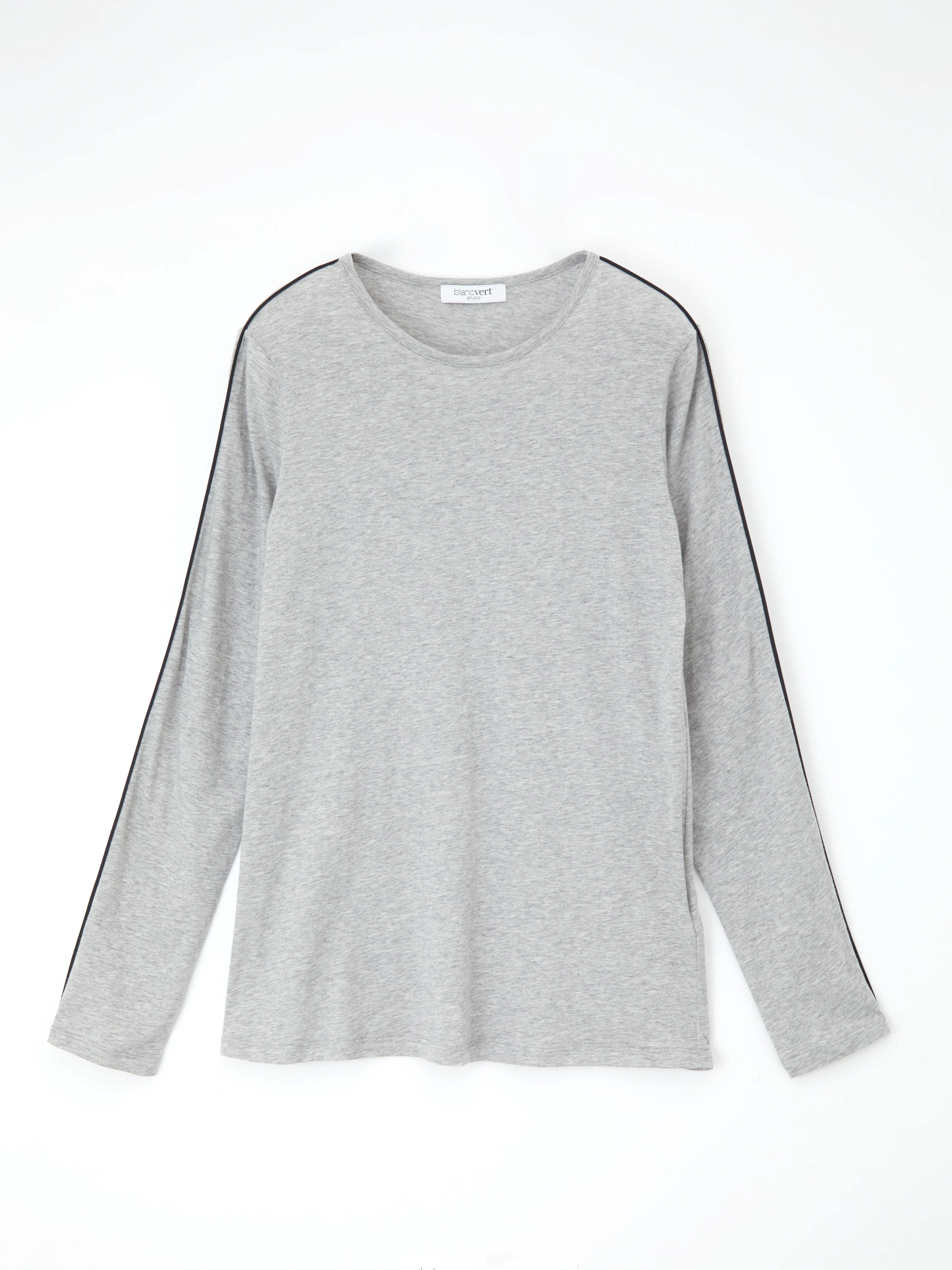 2026AW 新作】配色パイピングインナークルーネック / blancvert 